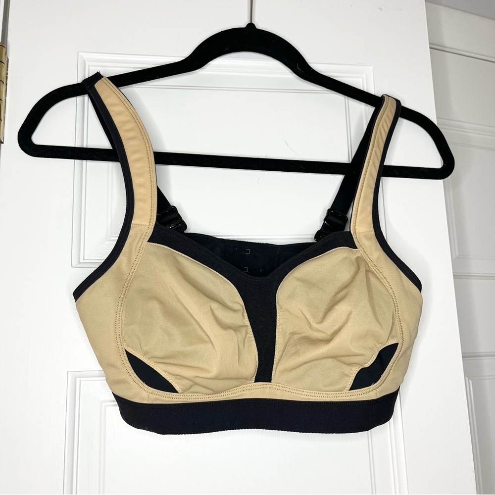 lululemon athletica Black Moisture-Wicking Sports Bra - Picture 4 of 5